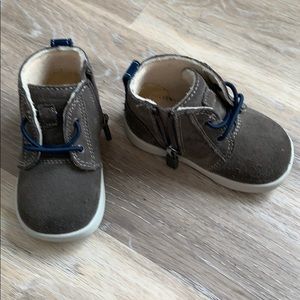 Kristjan Chukka Uggs Toddler boots size 4